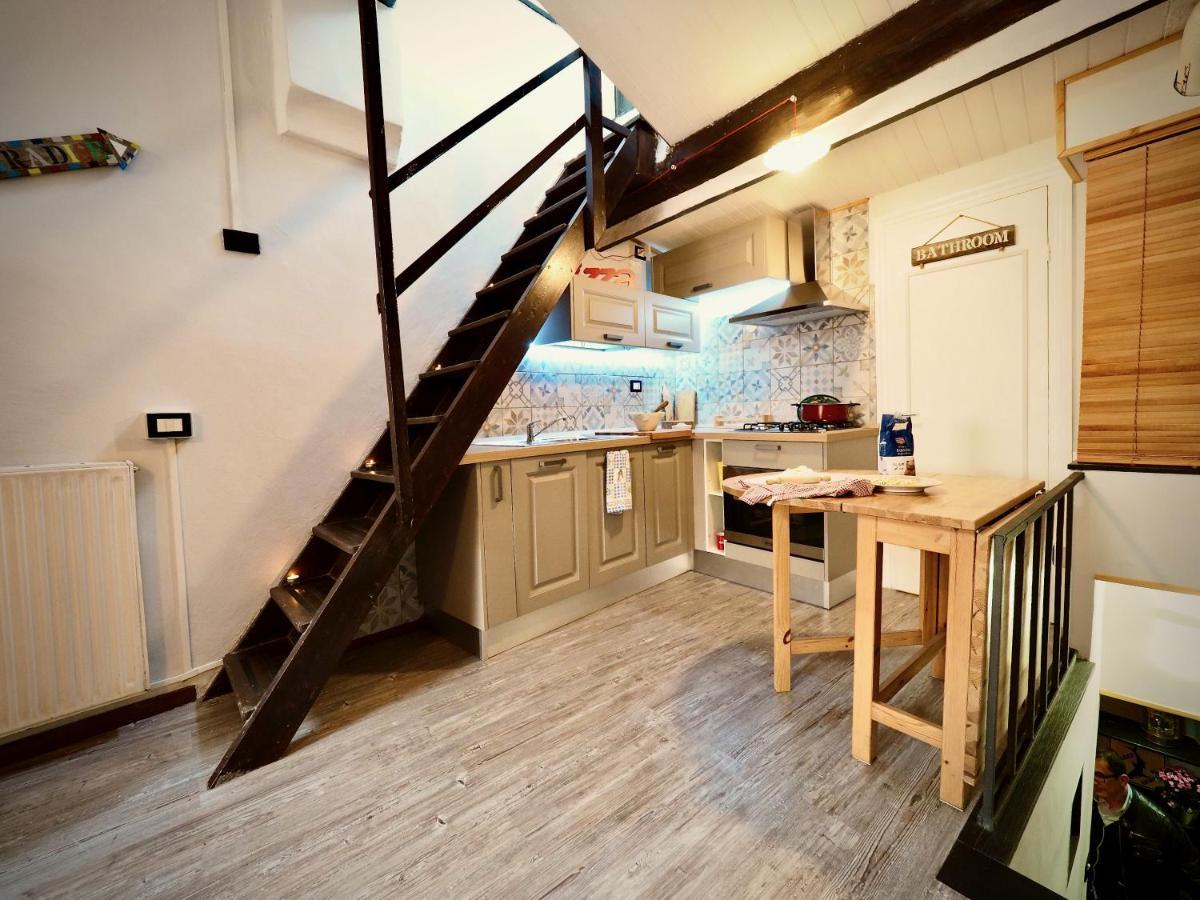 Dimora Della Galera Apartment Genoa Luaran gambar
